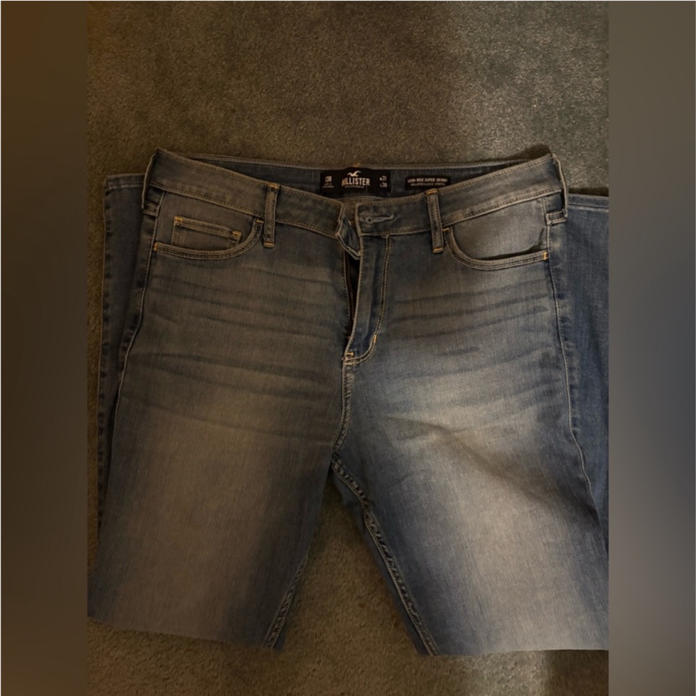 Hollister Light Wash Jeans